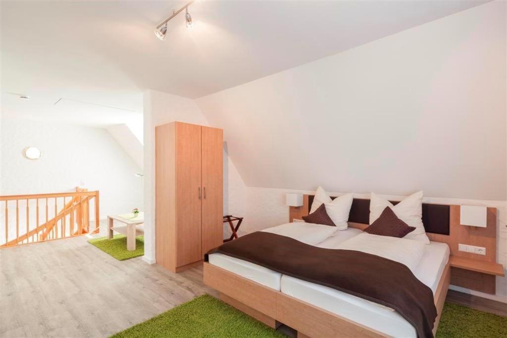 Hotel Garni Burg Waldenstein Rudersberg Экстерьер фото